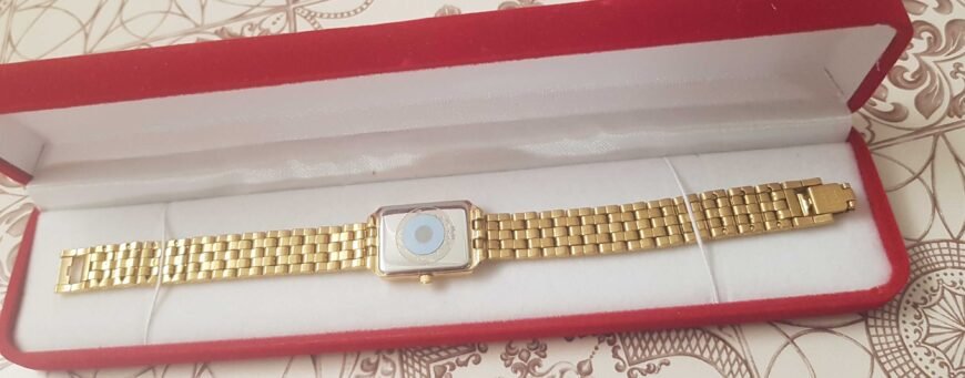 Montre femme Citizen importé jamais porté