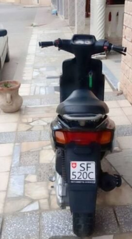 Booster rocket a vendre