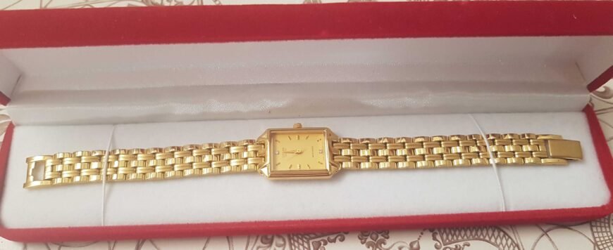 Montre femme Citizen importé jamais porté