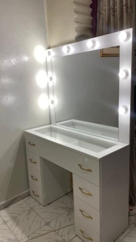 Coiffeuse Hollywood _ 20d livraison grand Tunis