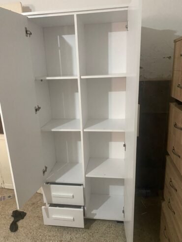 Armoire deux portes _ 20d livraison grand Tunis