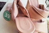 Mules femme à talons Nude jamais portées poiture39