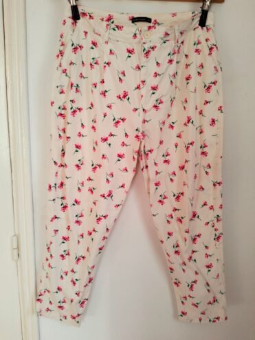 Jeans blanc fleurit LcWaikiki taille 46