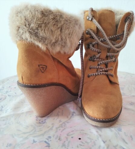 Bottines daim poiture 39
