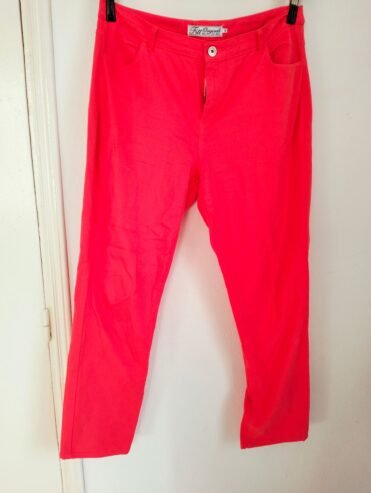 Jeans rose / corail taille 46