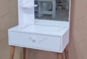 Coiffeuse scandinave