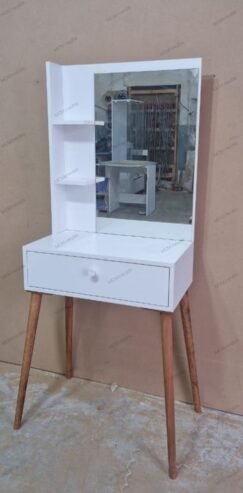 Coiffeuse scandinave