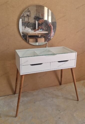 Coiffeuse Hollywood scandinave