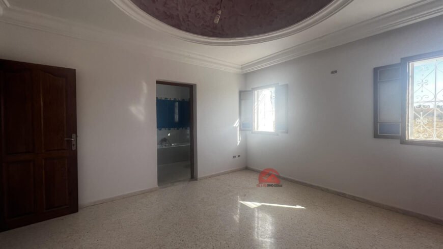 VENTE VILLA AVEC GRAND TERRAIN PROCHE ZONE TOURISTIQUE MIDOUN – RÉF V659