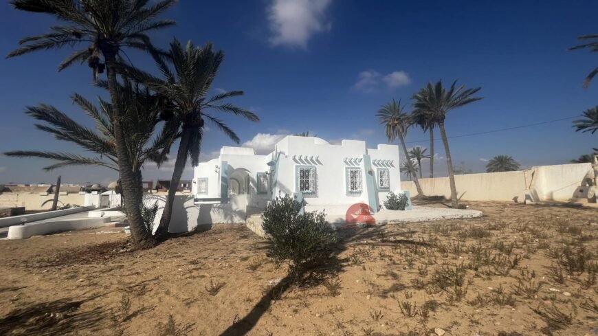VENTE VILLA AVEC GRAND TERRAIN PROCHE ZONE TOURISTIQUE MIDOUN – RÉF V659