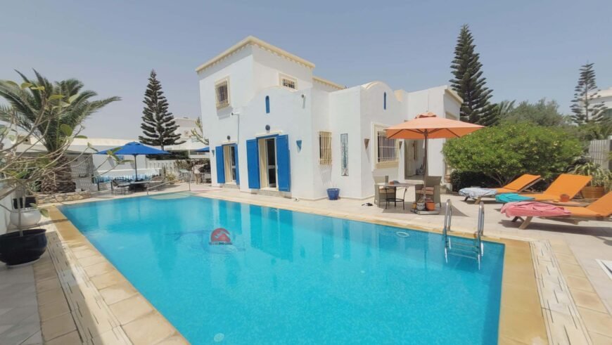 BELLE VILLA AVEC PISCINE EN ZONE TOURISTIQUE DJERBA – RÉF V623
