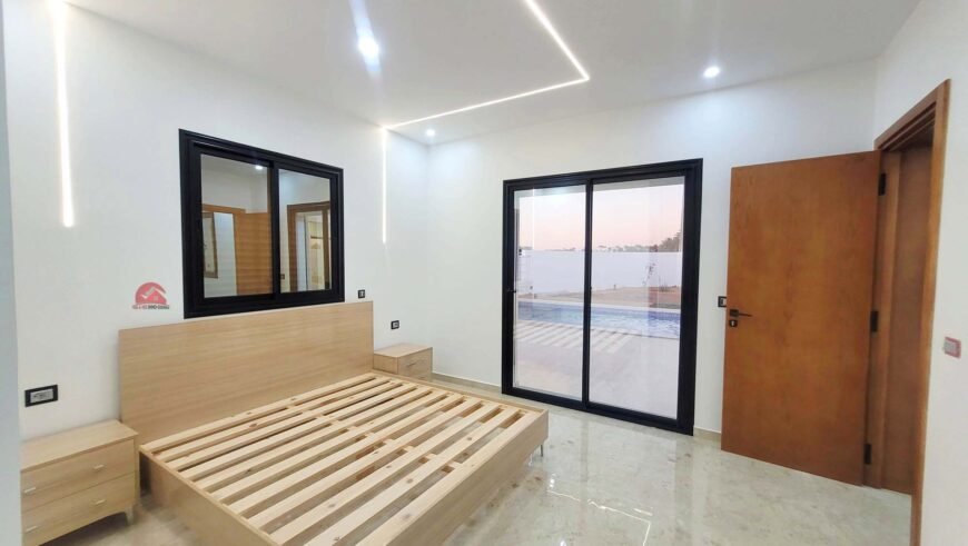 VILLA AVEC PISCINE À SIDI JMOUR DJERBA – RÉF V682