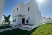 VILLA AVEC PISCINE À MEZRAYA DJERBA – RÉF V620