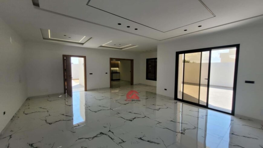 VILLA DE PLAIN-PIED AVEC PISCINE À HOUMT SOUK DJERBA ZA – RÉF V705