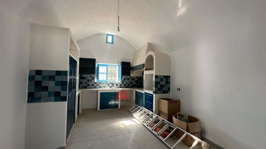 HOUCH TYPIQUE DJERBIEN À HOUMT SOUK – RÉF H698