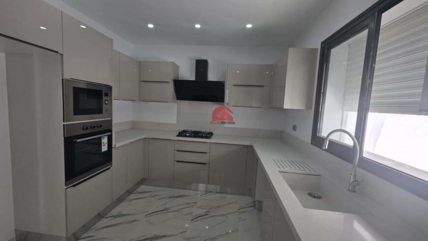 VILLA À VENDRE – TITRE BLEU – TEZDAINE DJERBA ZA- RÉF V722