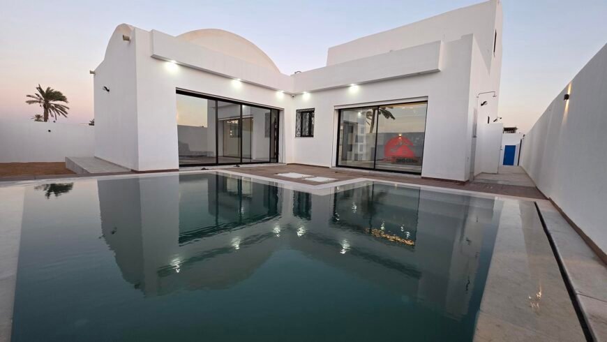 A vendre à Djerba Midoun – villa avec piscine ZU – V683